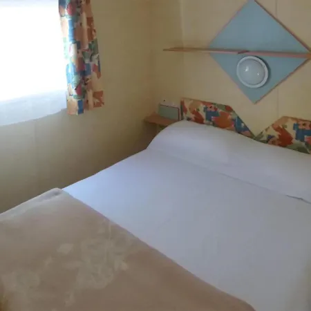 Snug Mobile Home In Sorso With Shared Pool Dom wakacyjny *